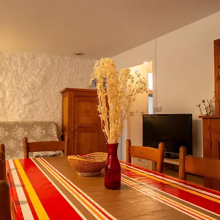 Ferienhaus De France 2/4 Personnes Au Fau De *